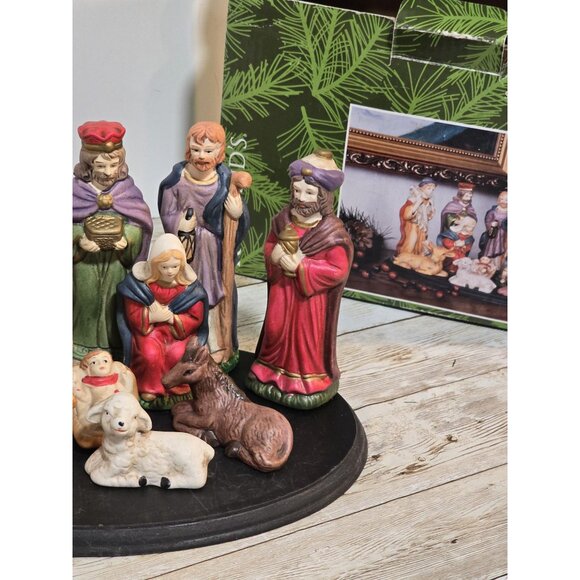 Vintage Kirklands Ceramic 4 Nativity Set 10 Figurines‎ And 1 Base Christmas - Picture 4 of 7